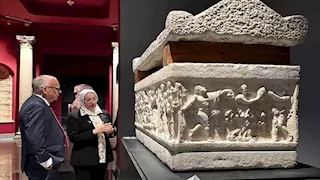 سفير السويد يزور المتحف اليوناني الروماني بالإسكندرية - صور