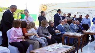 في ذكرى رحيله.. جمال مبارك يزور النصب التذكاري  ويحيي ذكرى بطل الحرب والسلام
