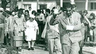 بيجامات الكاستور.. عندما اختار السادات "حاجة مصرية" للأسرى الإسرائيليين