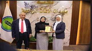 الزراعة تكرّم مهندسة شابة لريادتها في إنتاج الأعداء الحيوية