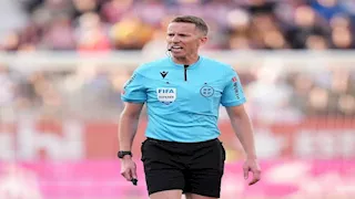 أليخاندرو هرنانديز حكما لمباراة ريال مدريد وبرشلونة بالدوري