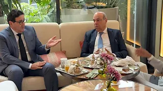 وزير الطيران يبحث مع المنظمة العربية تعزيز التعاون المشترك وتطوير الكوادر