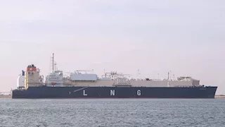 ميناء دمياط يستقبل ناقلة الغاز المسال (PUTERI SAADONG) لتفريغ 67865 طنًا