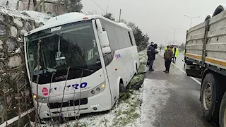 مقتل 9 أشخاص إثر انحراف حافلة ركاب جنوب تركيا   