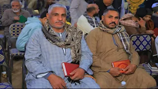 صدقة جارية.. توزيع مصاحف بدل السجائر في حفل زفاف بسوهاج