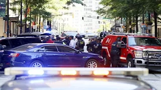 أمريكا:مقتل شرطي وإصابة آخر  في إطلاق نار خارج فندق جورجيا