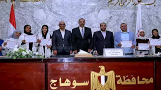 ذهبية العالم وجوائز عربية.. سوهاج تكرم 97 بطلًا (صور)