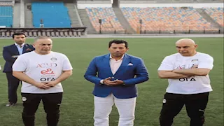 حسام حسن يوجه رسالة لأشرف صبحي بعد رحيله