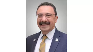 بعد اختيار قنصوة وزيرا.. أحمد عبد الحكيم قائمًا بأعمال رئيس جامعة الإسكندرية