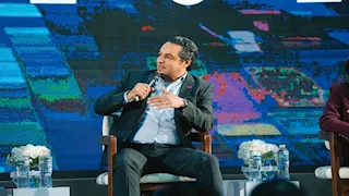 عمرو فتحي: إي آند مصر ترسخ استراتيجية ذكاء اصطناعي مستدامة