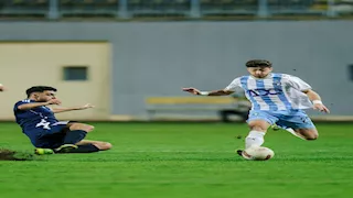 بيراميدز: ملعب مباراة إنبي يفتقد لأساسيات كرة القدم.. والتحكيم دون المستوى