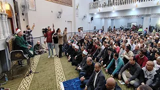 محافظ المنيا يفتتح المسجد الكبير بمطاي ويستمع لمطالب الأهالي -صور 