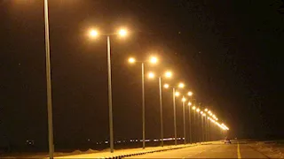 النقل تصدر بيانا بشأن واقعة نزع أحد الأشخاص لكشافات الإنارة بالطريق الدائري الإقليمي