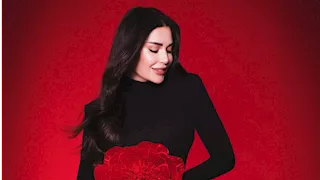 فستان أسود ووردة حمراء.. سيرين عبدالنور تحتفل بعيد الحب بجلسة تصوير جديدة   