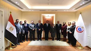 وزير الصحة يكرم القوافل الطبية وممثلي الخارجية المشاركين في دعم الأشقاء بالسودان وجيبوتي والصومال