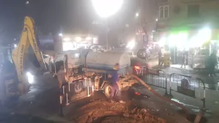 كسر خط رئيسي وهبوط أرضي يتسبب في انقطاع المياه بكفر الشيخ