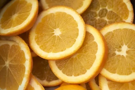 فيتامين سي.. ما مدة بقائه في الجسم؟ 