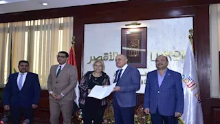 بالصور- تسليم 60 وحدة سكنية من مشروع إسكان الطود الاجتماعي بالأقصر