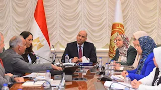 وزير العمل يطلق مشروع "دعم الشباب المصري الماهر" 