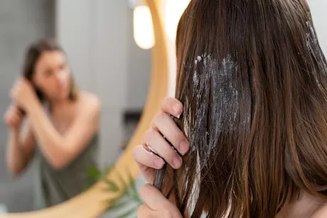 لتنعيم الشعر.. وصفة منزلية من لعلاج الجفاف والتجعد