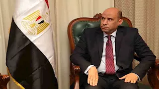 وزير العمل يُسلِّم شهادات اجتياز الدورات التدريبية المجانية لشباب بمركز تدريب شركة الحفر المصرية