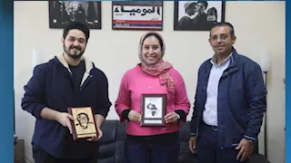 رئيس "القومي للسينما" يكرم صناع الفيلمين الفائزين بمهرجان اللقاءات السينمائية