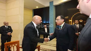 رئيس الوزراء ووزير الرياضة يقدمان العزاء في الدكتور مفيد شهاب - (صور)