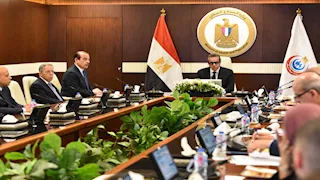 وزير الصحة يترأس اجتماع هيئة التأمين الصحي.. خطة لتحسين أحوال العاملين