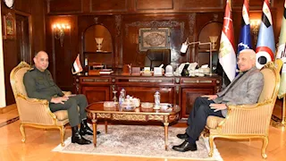 تسليم وتسلم القيادة.. وزير الدفاع يستقبل الفريق أول عبدالمجيد صقر 