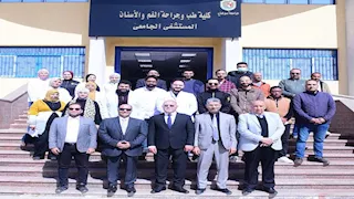 تشغيل 12 عيادة خارجية.. رئيس جامعة سوهاج يتفقد مستشفى الفم والأسنان