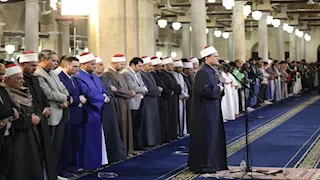 بث مباشر.. صلاتي العشاء والتراويح من الجامع الأزهر