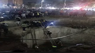 بعمق 6 متر.. سقوط ميكروباص بداخله 5 أشخاص في حفرة بالزاوية الحمراء