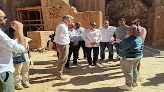 الأمين العام للمجلس الأعلى للآثار يتفقد مشروعات أثرية بأسوان