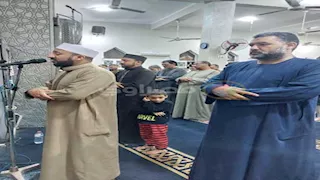 أولى ليالي التراويح.. مسجد الشبان المسلمين يمتلئ بالمصلين بسوهاج (فيديو وصور)