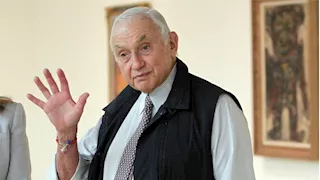 "خدعني".. المالك السابق لـ"فيكتوريا سيكريت" يكشف طبيعة علاقته بجيفري إبستين