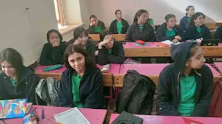 بالصورـ وكيل تعليم أسيوط يتفقد المدارس ويتابع تنفيذ لائحة الانضباط