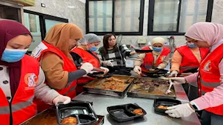 الكنيسة الإنجيلية تحتضن مطبخ إفطار رمضان في بورسعيد - فيديو وصور