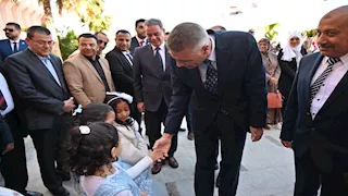  محافظ جنوب سيناء الجديد يتسلم مهام عمله في "طور سيناء" -صور