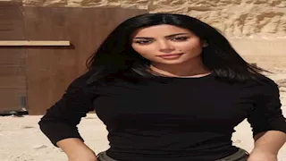 كارولين عزمي تنشر صورا من كواليس تصوير"رأس الأفعى"