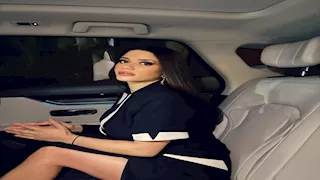 بإطلالة جريئة.. سينتيا خليفة تتألق بلوك مختلف ويخطف الأضواء