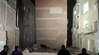 الأرض هبطت ببيوتهم.. كيف نجا سكان 5 منازل من كارثة العقار المائل بالغربية؟