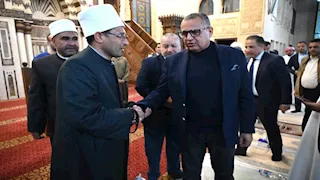 أجواء روحانية بشرم الشيخ.. المحافظ يشارك الأهالي إحياء "ليلة النصف" (صور)