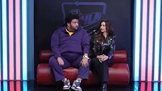 رامز جلال عن هنا الزاهد: "بيزن على ودانها واحد بيغني"