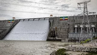 هبوط أرضي وتسرب مياه في سد النهضة.. كيف يهدد مصر والسودان؟