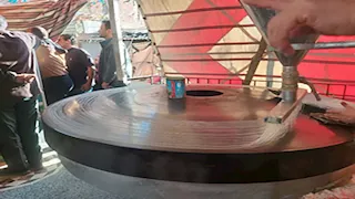 استقرار أسعار الكنافة والقطايف يجذب المواطنين بشرق جنوب سيناء (صور)