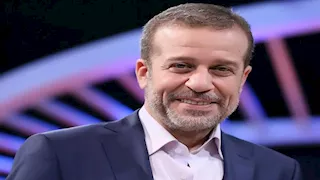 كيف يتحول شريف منير إلى محمود عزت في مسلسل رأس الأفعى؟- فيديو 