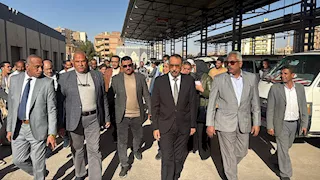 محافظ سوهاج يتفقد معرض "أهلاً رمضان" ويشدد على الالتزام بالأسعار