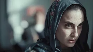 مسلسل صحاب الأرض الحلقة الخامسة.. سارة يوسف توصي منة شلبي على ابنها