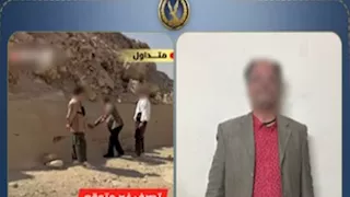 كان بيشرح للأجانب.. ضبط مرشد سياحي لقيامة بالرسم على الآثار بالجيزة