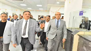 بالصور- محافظ أسيوط يتابع التشغيل التجريبي لمجمع خدمات الشامية ضمن "حياة كريمة"